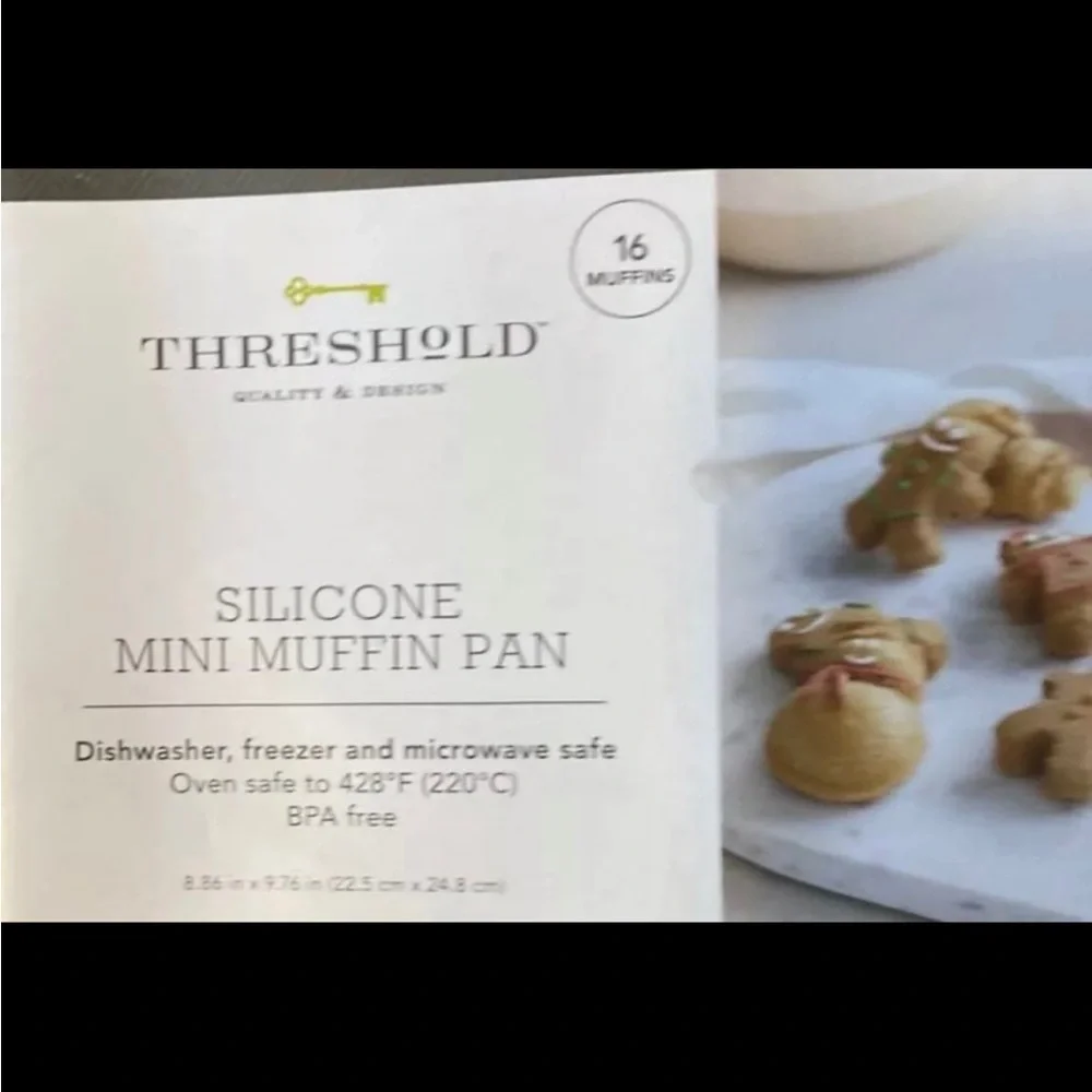 16ct Silicone Gingerbread Snowman‎ Mini Muffin Pan No BPA New Without Packaging